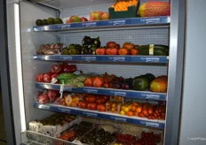 Frutas tropicales y exóticas, hortalizas y tomates de sabor en el stand de Agroponiente.